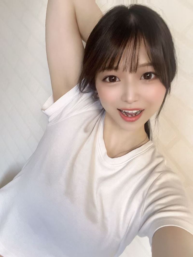 萌佳 4